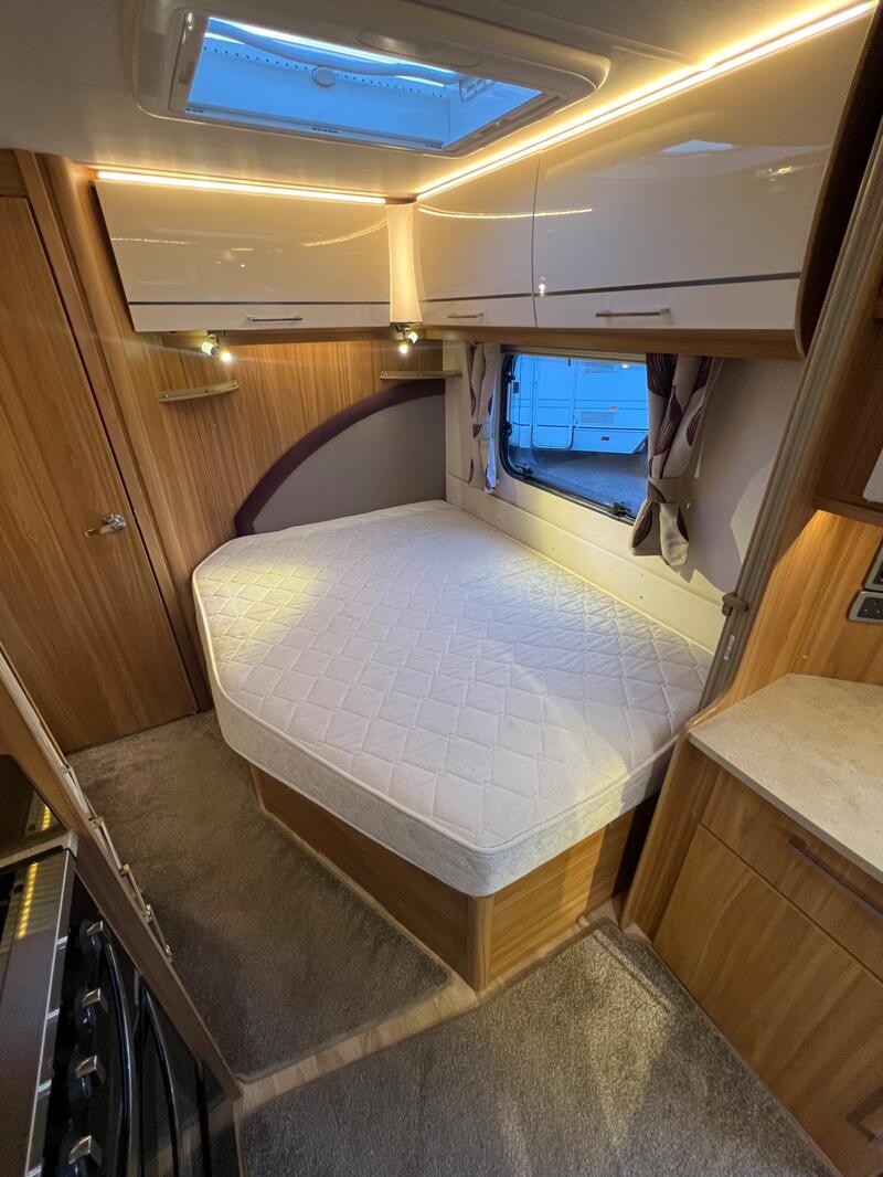 LUNAR CLUBMAN