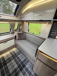 SWIFT ELEGANCE GRANDE 835