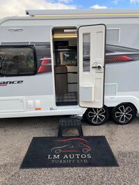 SWIFT ELEGANCE GRANDE 835