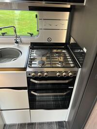SWIFT ELEGANCE GRANDE 835