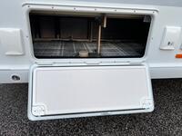 SWIFT ELEGANCE GRANDE 835