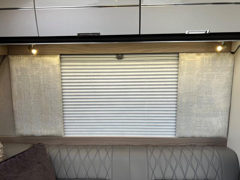 SWIFT ELEGANCE GRANDE 835