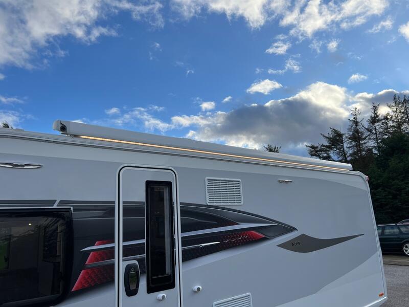 SWIFT ELEGANCE GRANDE 835