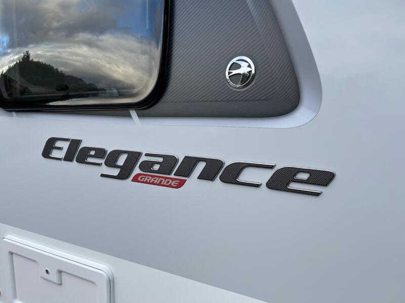 SWIFT ELEGANCE GRANDE 835
