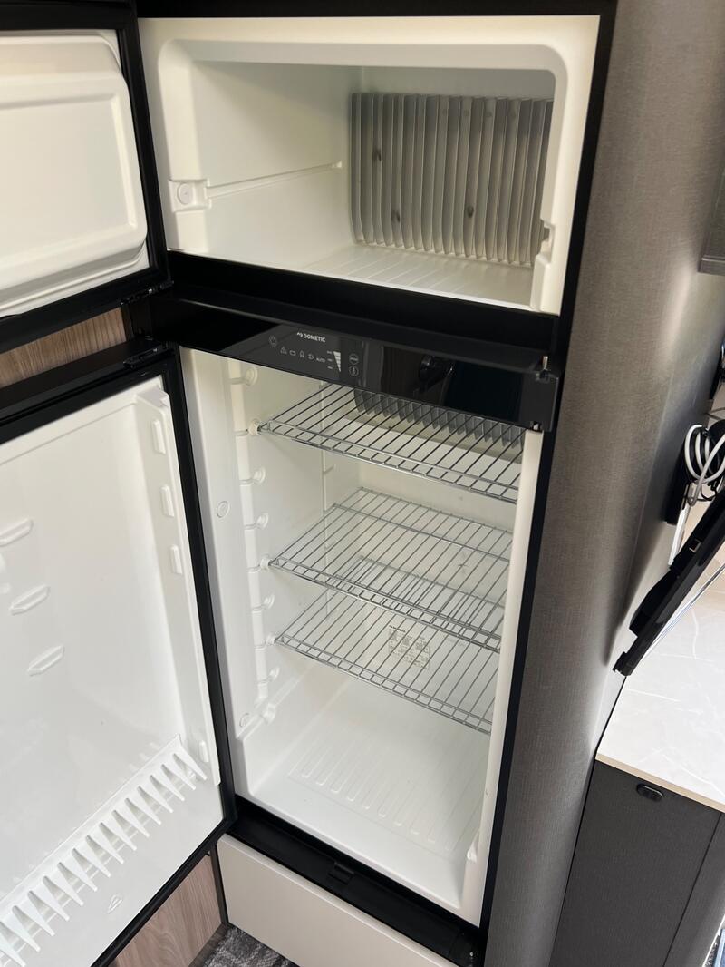 SWIFT ELEGANCE GRANDE 835
