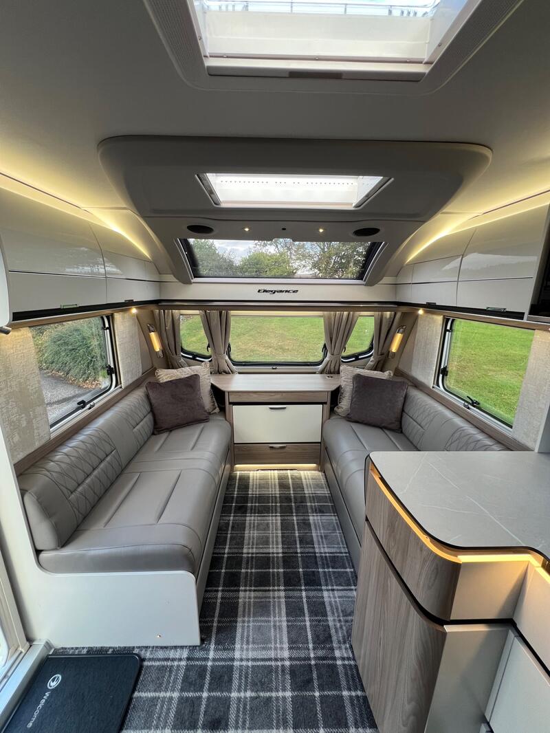 SWIFT ELEGANCE GRANDE 835