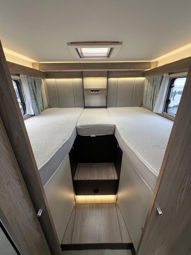 SWIFT VOYAGER