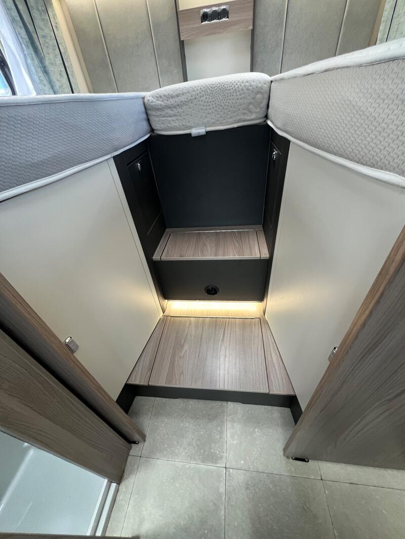 SWIFT VOYAGER